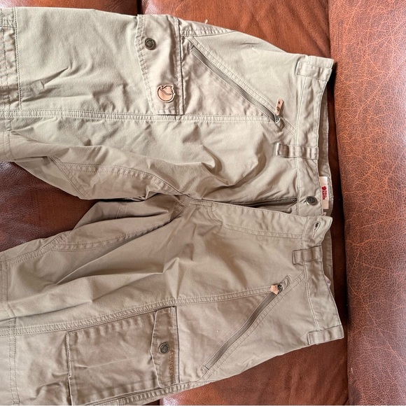 Fjallraven Keb Men’s Cargo Trekking Shorts G-1000 Eco Stretch - Picture 2 of 3